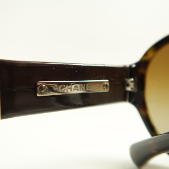Chanel 5229Q Tortoise CC Logo Sunglasses - Picture 6 of 8